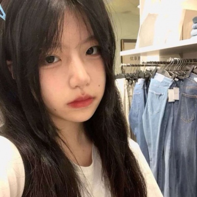 2021最火QQ手绘社会女戴口罩头像女生图片