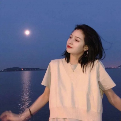 2021年最好看的天气头像真人女生图片