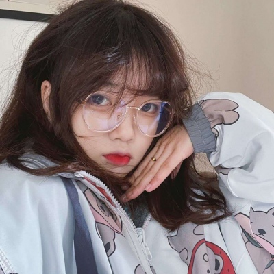 2021年最好看的天气头像真人女生图片