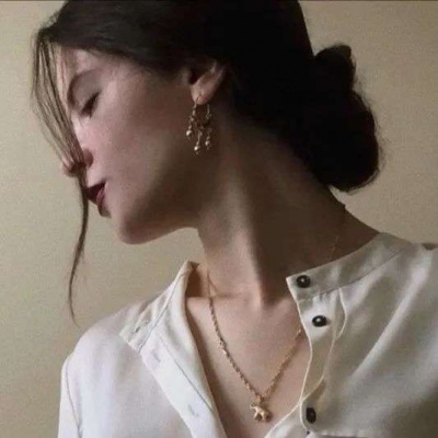 2021最火女生头像背影带字大全图片