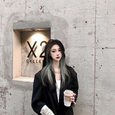 2021脸上纹身图案女生头像图片
