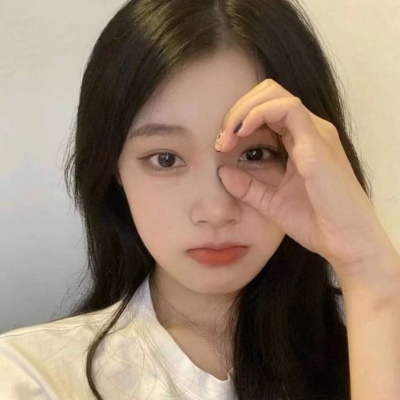 2021混黑可爱女生头像图片
