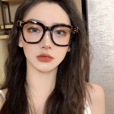 2021混黑可爱女生头像图片