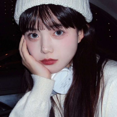 2021年女生头像小清新下半身 可爱图片