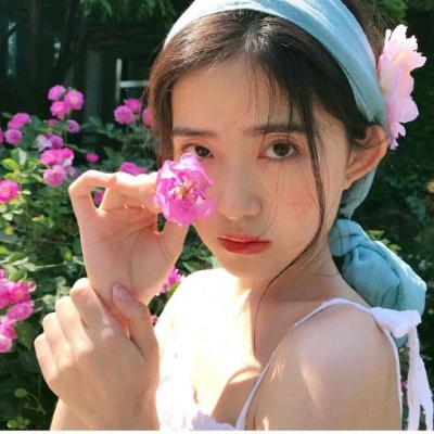 高清好看的2021年超仙闺蜜成熟背影卡通头像 女生头像图片