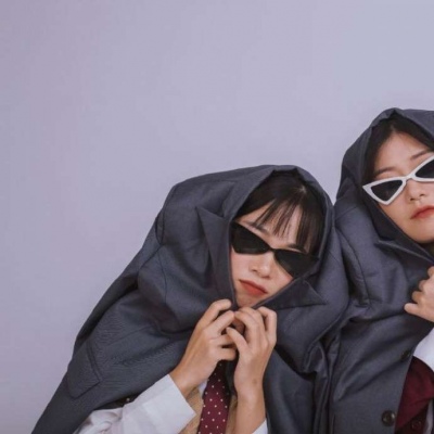 高清好看的2021年超仙闺蜜成熟背影卡通头像 女生头像图片