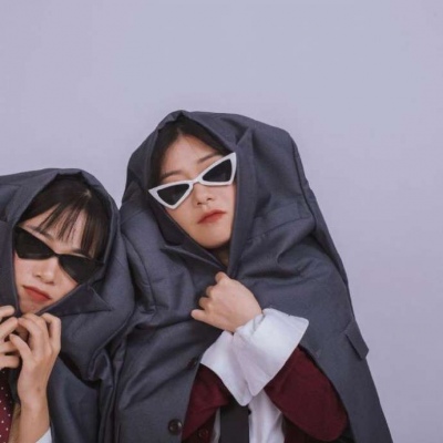 高清好看的2021年超仙闺蜜成熟背影卡通头像 女生头像图片