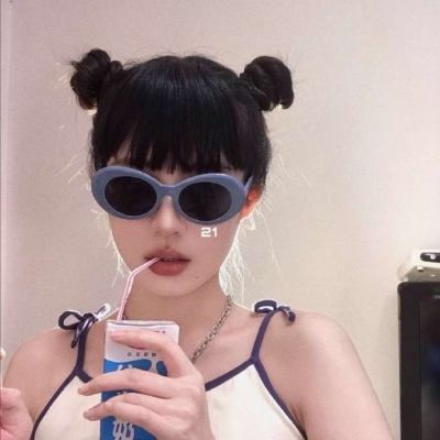 高清好看的2021年超仙闺蜜成熟背影卡通头像 女生头像图片