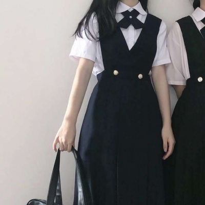 高清好看的2021年超仙闺蜜成熟背影卡通头像 女生头像图片