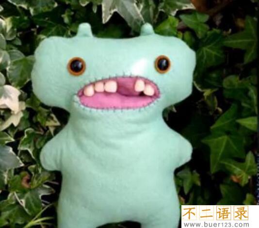 全球十大禁卖的恐怖玩具，教坏小孩子的诡异娃娃图片