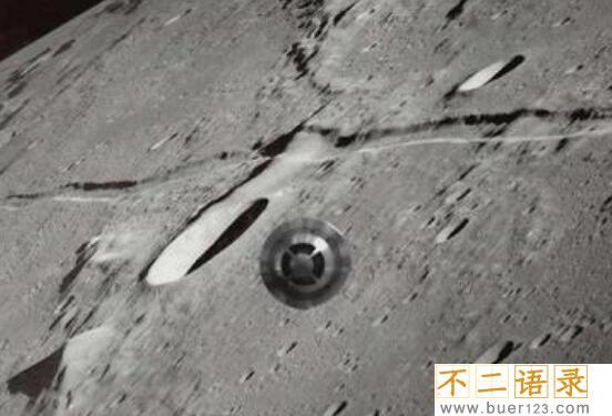 玉兔号在月球惊人发现:外星人基地，美国40年都不敢登月图片