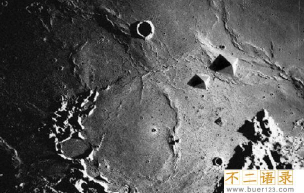 玉兔号在月球惊人发现:外星人基地，美国40年都不敢登月图片