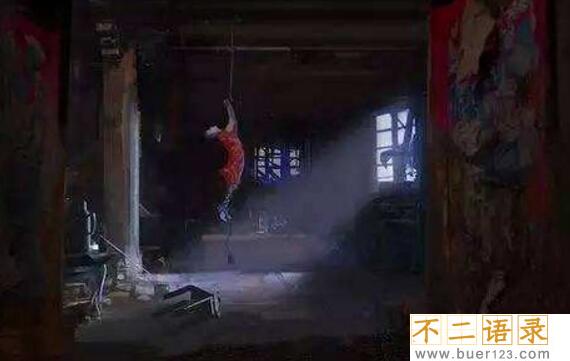 2009年重庆红衣男孩事件 揭秘重庆红衣男孩死亡真相图片
