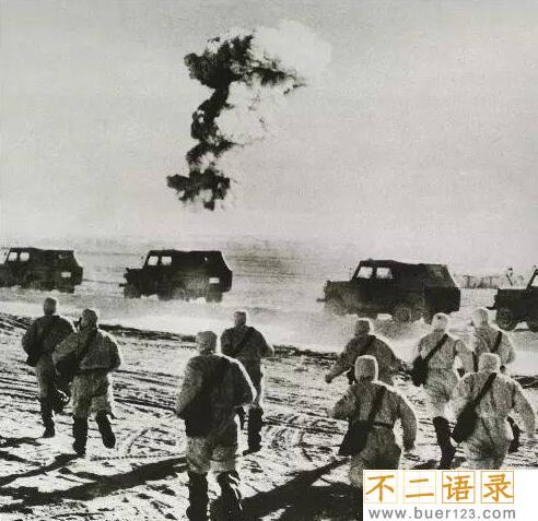 1978年罗布泊食人蜥蜴事件，罗布泊核爆炸死千条巨蜥图片