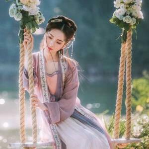 浓浓古风的小姐姐头像 好看的古风小姐姐图片