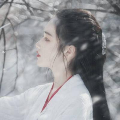 唯美手绘古风女生头像  手绘古风动漫女生图片
