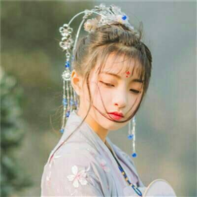 韶华刹那古风女生头像  唯美古风人物图片