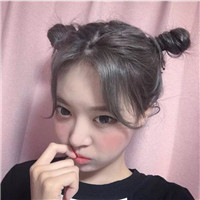 双丸子头女生头像图片