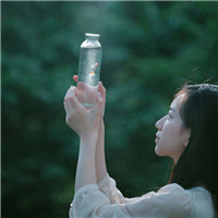小清新唯美女生头像 世外仙株寂寞林图片