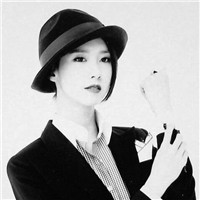 黑白唯美女生头像 任他明月下西楼图片