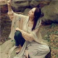气质唯美古装女生头像 惆怅此情难寄图片