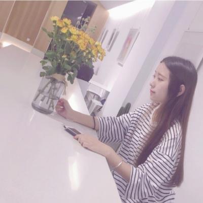 真心爱情情侣头像 爱情是一朵生长在悬崖峭壁边缘上的花