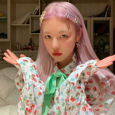 2021年流泪的动漫唯美图片女生头像女生头像图片