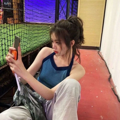 高清好看的2021高清正面照片女生头像图片
