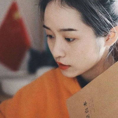 高清好看的2021高清正面照片女生头像图片