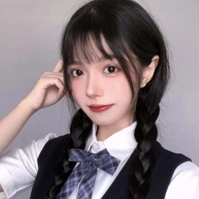 微信头像2021对着镜子拍自己的女生头像图片