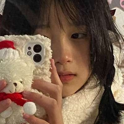 2021伤感头像女生崩溃冷淡黑白图片