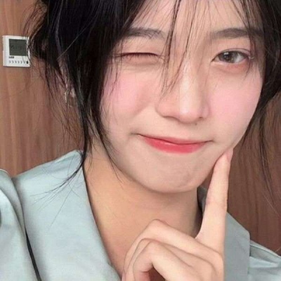 2021年女生好看头像动漫 梦幻图片
