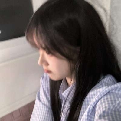 2021舞蹈卫衣女生头像图片