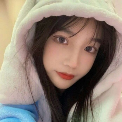 2021年女生古风束发头像图片