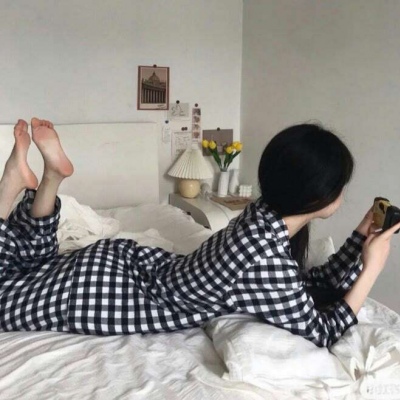 2021年女生古风束发头像图片