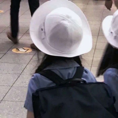 高清二人闺蜜梳两个辫子的女生头像图片