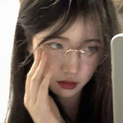 抖音2021女生头像真人暖色图片
