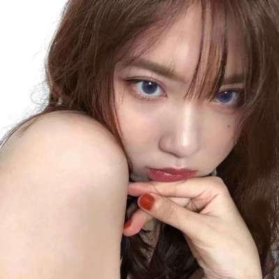 2021扣扣头像侧面女生短发图片