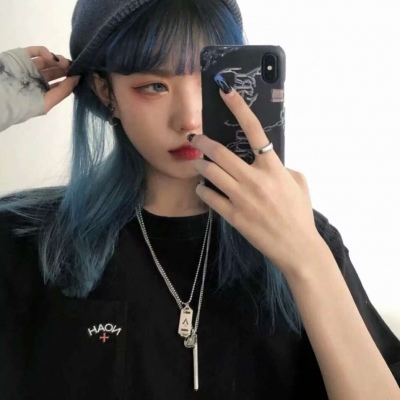 2021女生头像姐妹两张动漫图片
