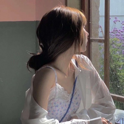 2021女生头像姐妹两张动漫图片