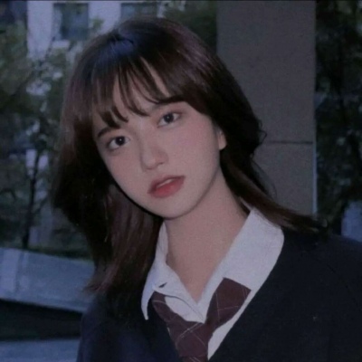 2021年口罩侧脸头像女生图片