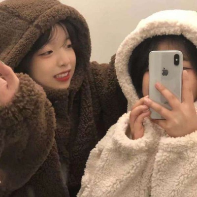 2021年最火闺蜜动漫女生头像血族图片