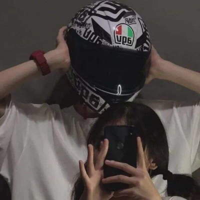 2021年最火闺蜜动漫女生头像血族图片