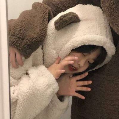 2021年最火闺蜜动漫女生头像血族图片