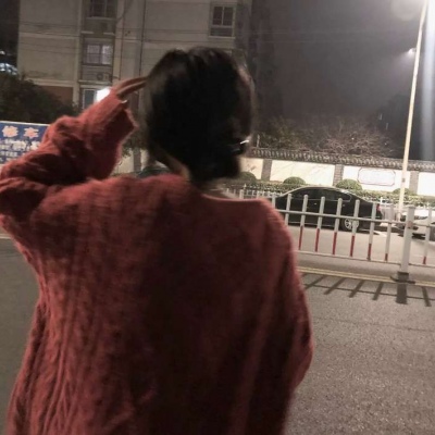 2021伤感女生流泪头像图片