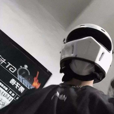 2021年简约漫画女生头像吧图片