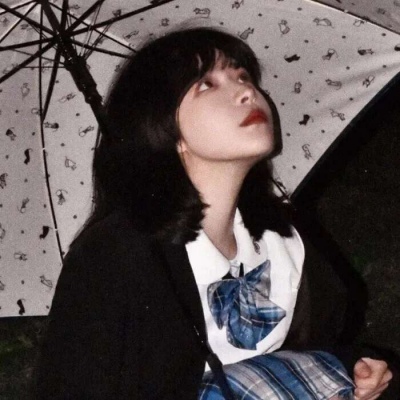 2021年抖音最火头像精美头像女生动漫可爱图片