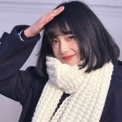 2021微信最火头像手绘头像抽烟女生图片