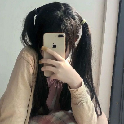 2021年快手最火头像悲伤而又好看的女生头像图片