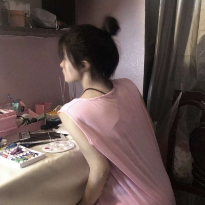 2021年快手最火头像悲伤而又好看的女生头像图片